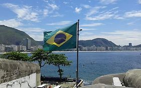 Copacabana uma quadra da praia