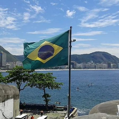 Copacabana uma quadra da praia Rio de Janeiro Exterior foto
